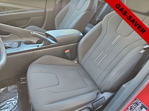 Certified 2025 Hyundai Elantra Sport FWD image 15