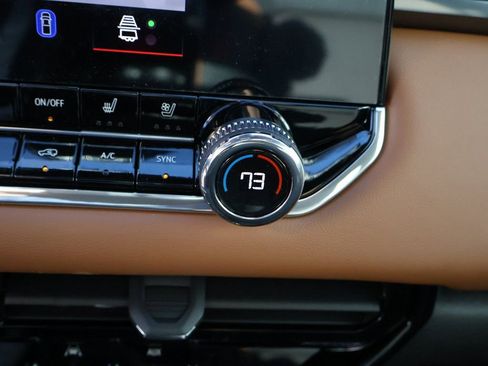 New 2026 GMC Canyon AT4 w/ Technology Plus Package AWD/4WD image 32