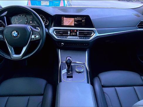 Used 2021 BMW 430i Coupe w/ Convenience Package image 14