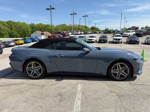 Used 2025 Ford Mustang Premium RWD image 47