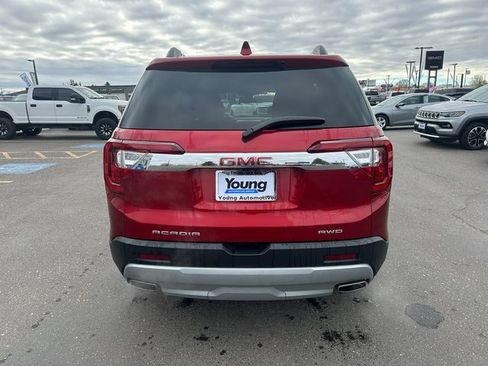 Used 2022 GMC Acadia SLT w/ Technology Package image 5