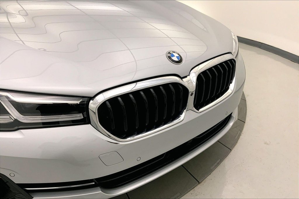 Used 2021 BMW 530i xDrive w/ Premium Package AWD/4WD image 29