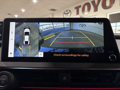 New 2026 Toyota Prius Plug-In Hybrid image 18