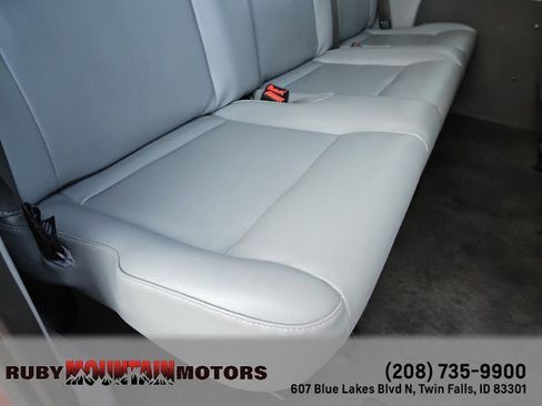 Used 2017 Ford Transit 150 XL image 28