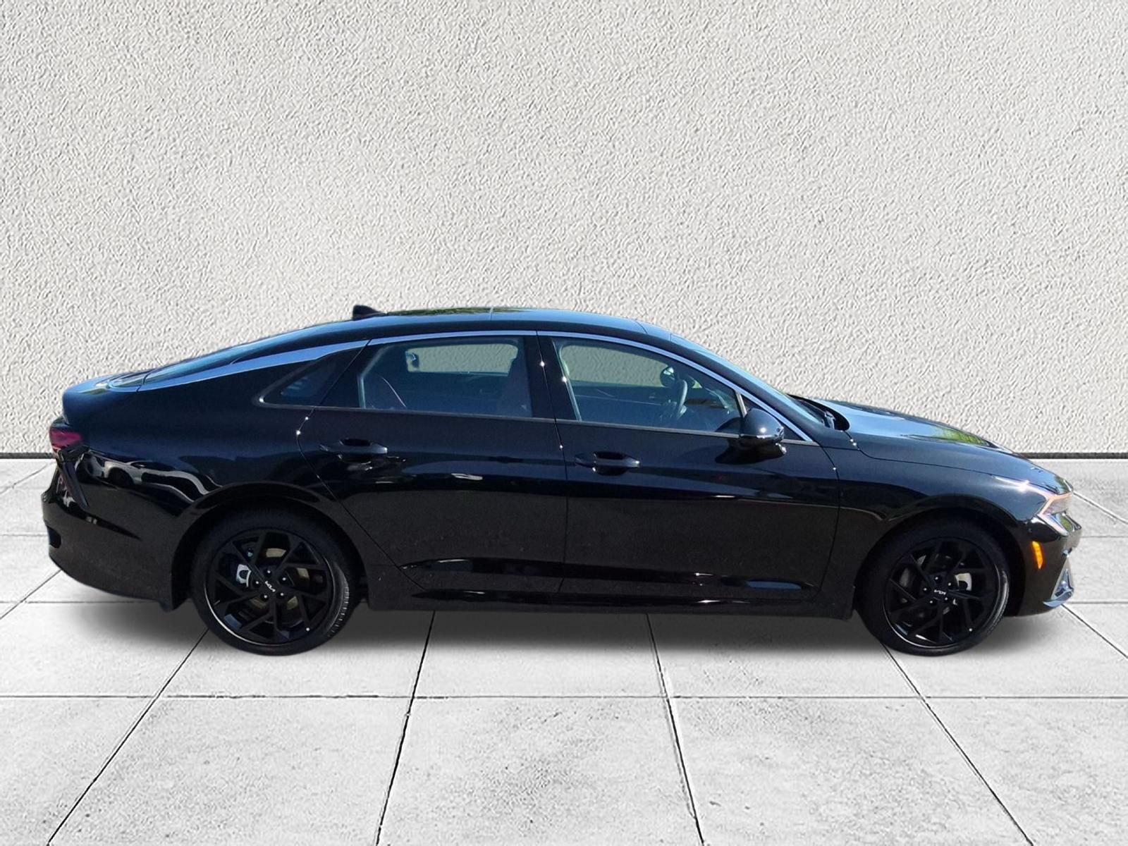 New 2026 Kia K5 GT-Line w/ GT-Line Premium Package FWD image 2