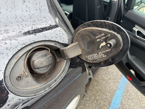 Used 2015 Porsche Panamera 4 image 61