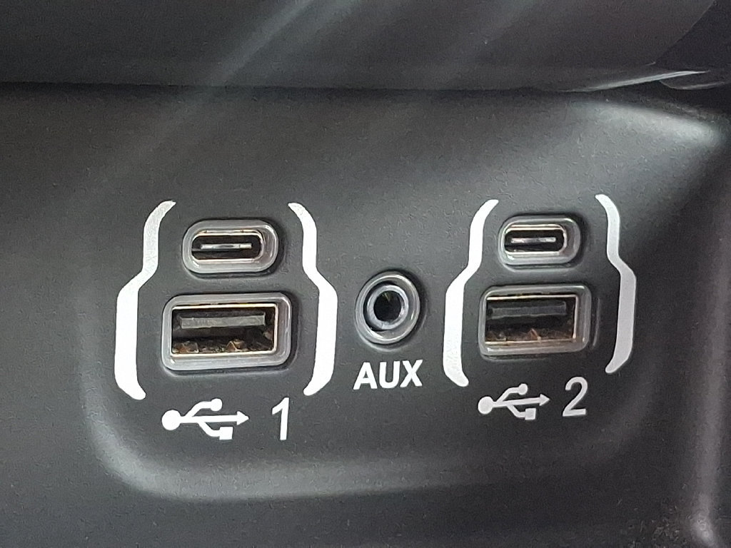 Used 2020 RAM 1500 Limited w/ Body Color Bumper Group AWD/4WD image 24