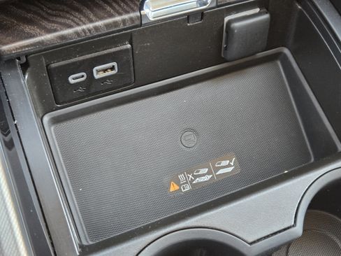 Used 2023 GMC Yukon Denali w/ LPO, Floor Liner Package AWD/4WD image 13