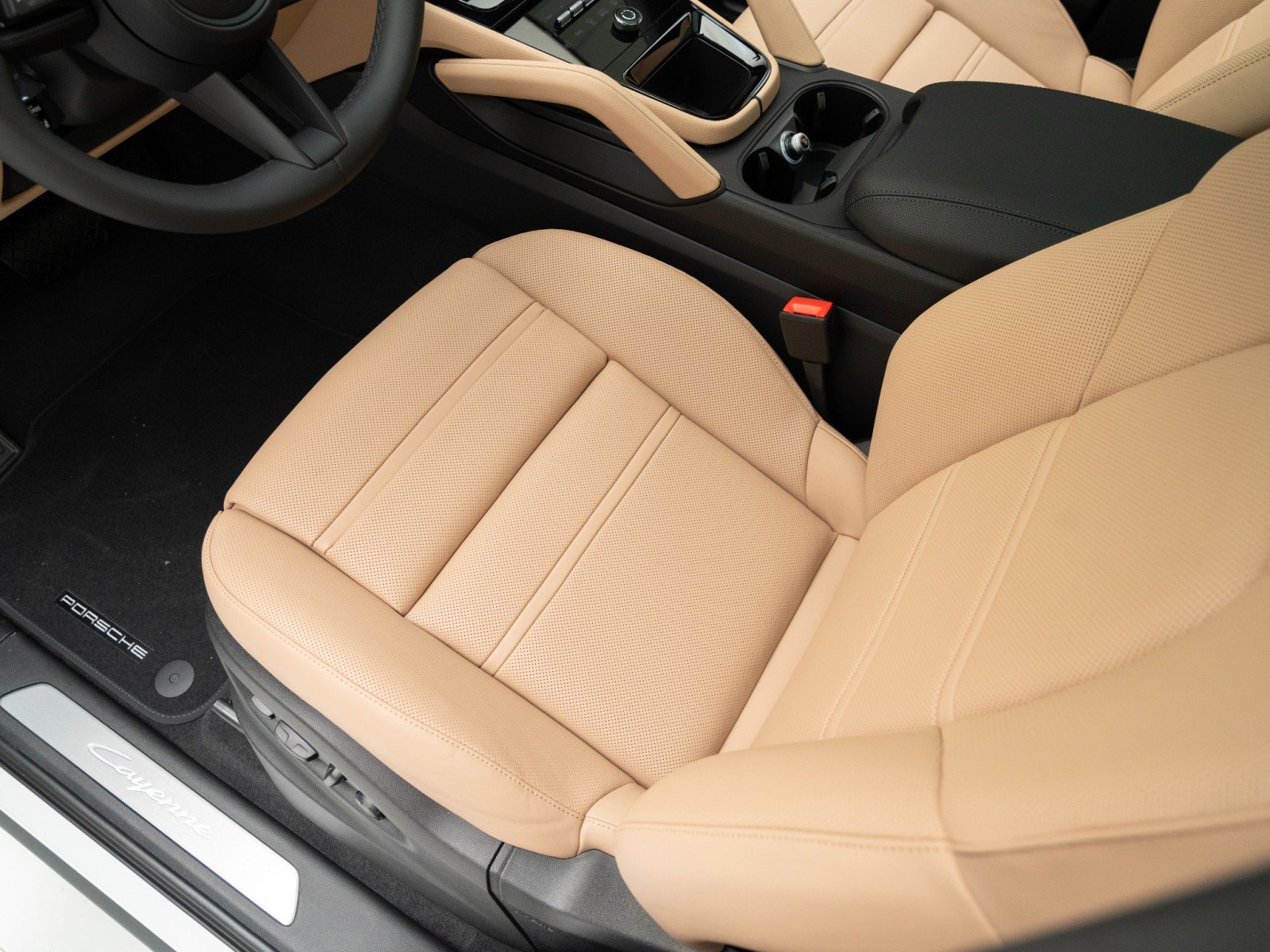 Certified 2026 Porsche Cayenne Coupe AWD/4WD image 16