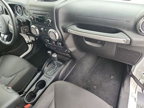 Used 2013 Jeep Wrangler Sahara w/ Connectivity Group AWD/4WD image 24