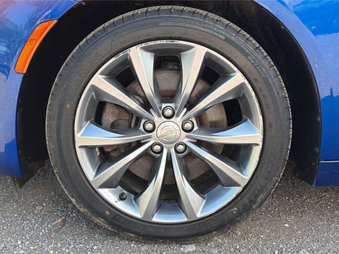 Used 2016 Chrysler 200 S AWD/4WD image 29