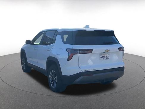 Used 2025 Chevrolet Equinox LT image 11