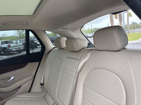 Used 2022 Mercedes-Benz GLC 300 4MATIC w/ Driver Assistance Package image 16