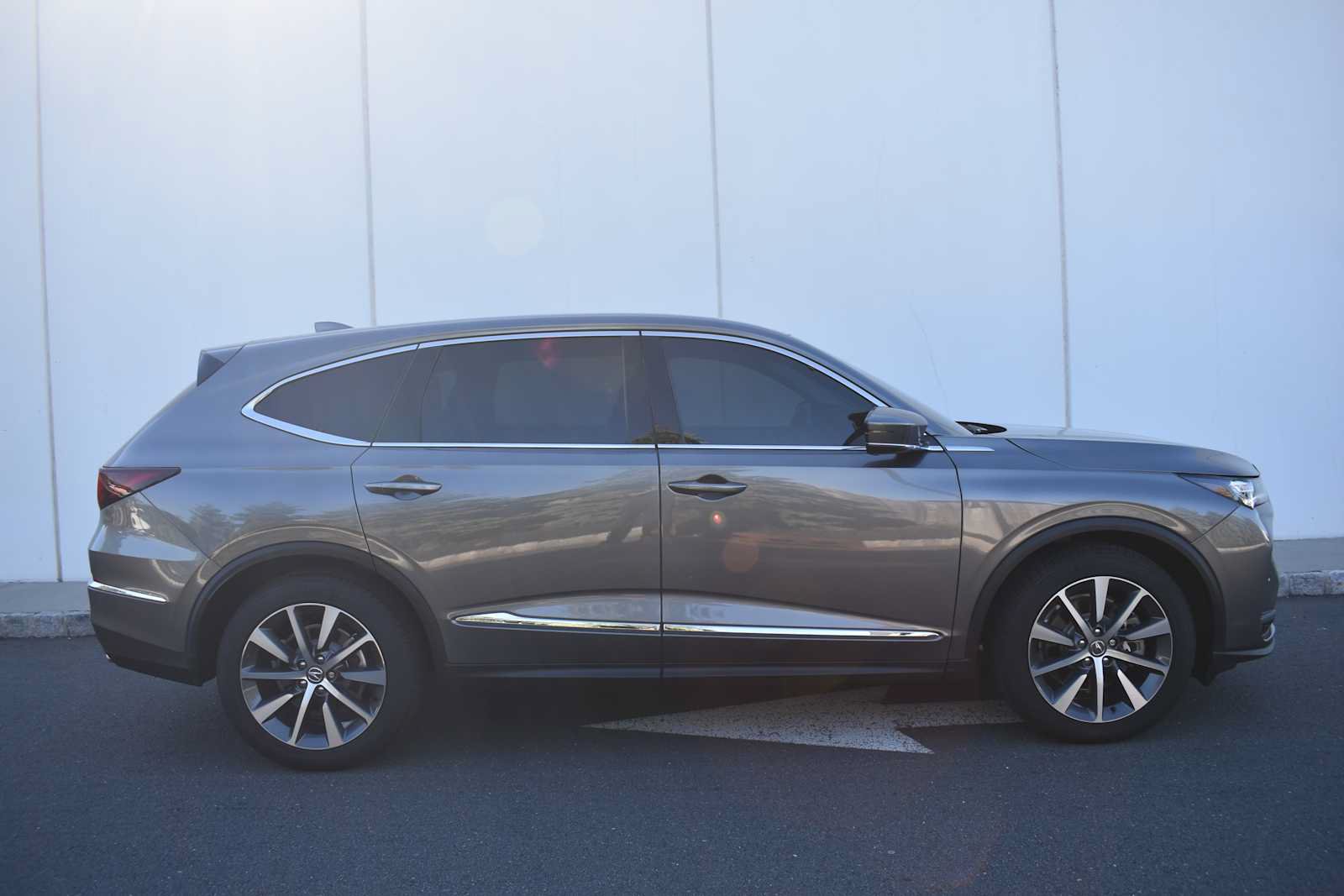 Used 2026 Acura MDX w/ Technology Package AWD/4WD image 4