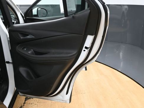 Used 2024 Buick Encore GX Preferred FWD image 35