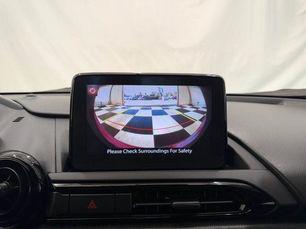Used 2022 MAZDA MX-5 Miata Club RWD image 27