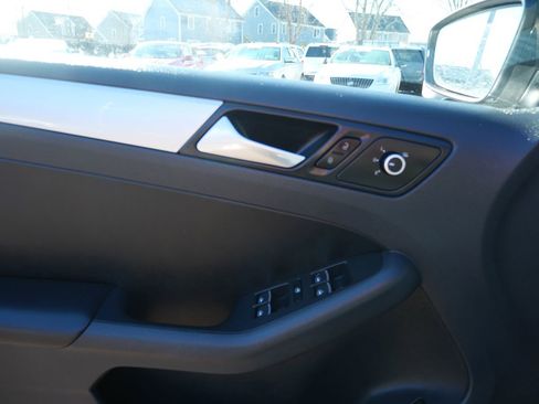 Used 2014 Volkswagen Jetta SE image 13