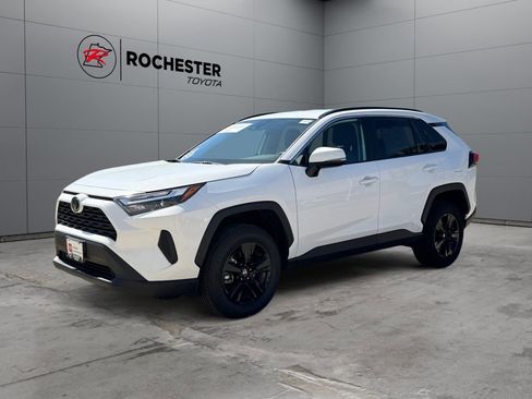 Certified 2025 Toyota RAV4 XLE AWD/4WD image 7