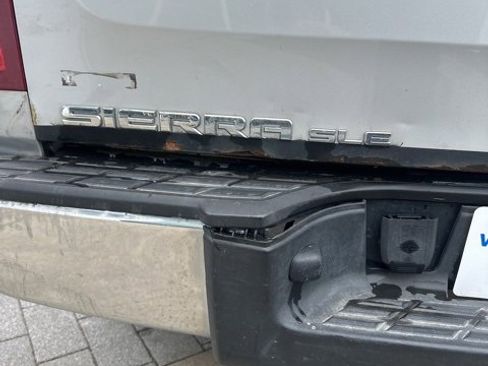 Used 2010 GMC Sierra 1500 SLE image 6