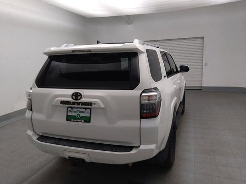 Used 2018 Toyota 4Runner SR5 image 7