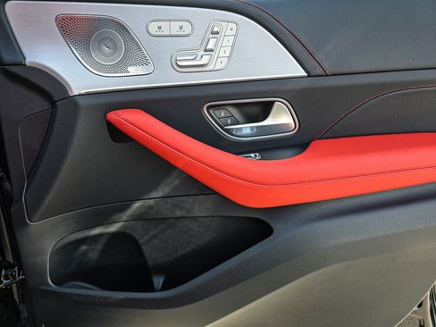 New 2026 Mercedes-Benz GLE 53 AMG 4MATIC image 39