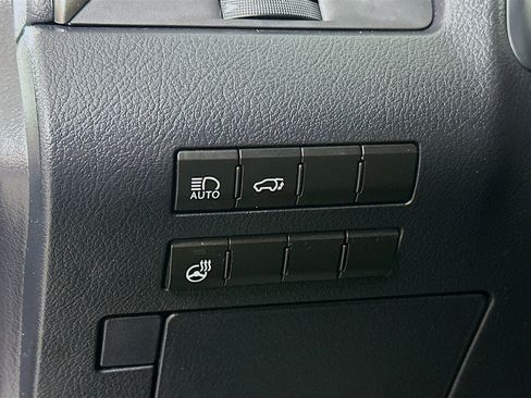 Used 2021 Lexus RX 350L Premium w/ Premium Package image 10