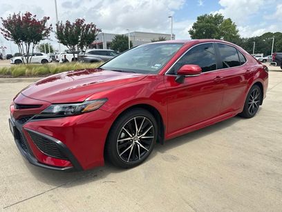 Used 2024 Toyota Camry SE w/ Convenience Package