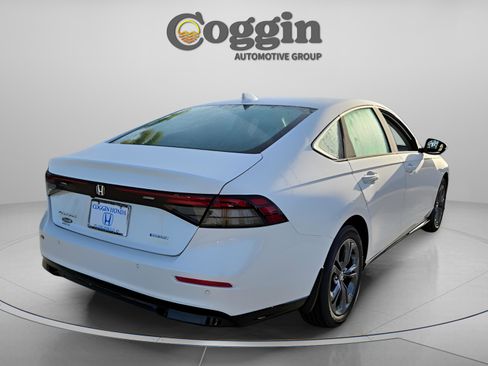 New 2025 Honda Accord EX-L image 3