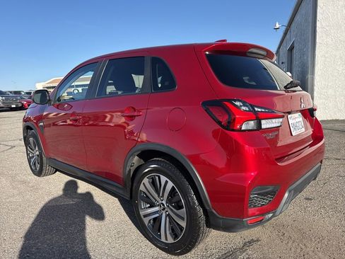 Used 2022 Mitsubishi Outlander Sport ES AWD/4WD image 5