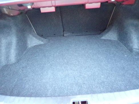 Used 2013 Toyota Corolla LE FWD image 38