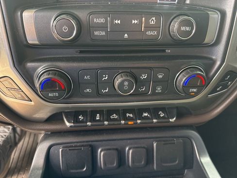 Used 2017 Chevrolet Silverado 1500 LTZ Z71 w/ LTZ Plus Package AWD/4WD image 27