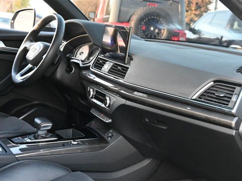 Used 2022 Audi SQ5 Premium image 20