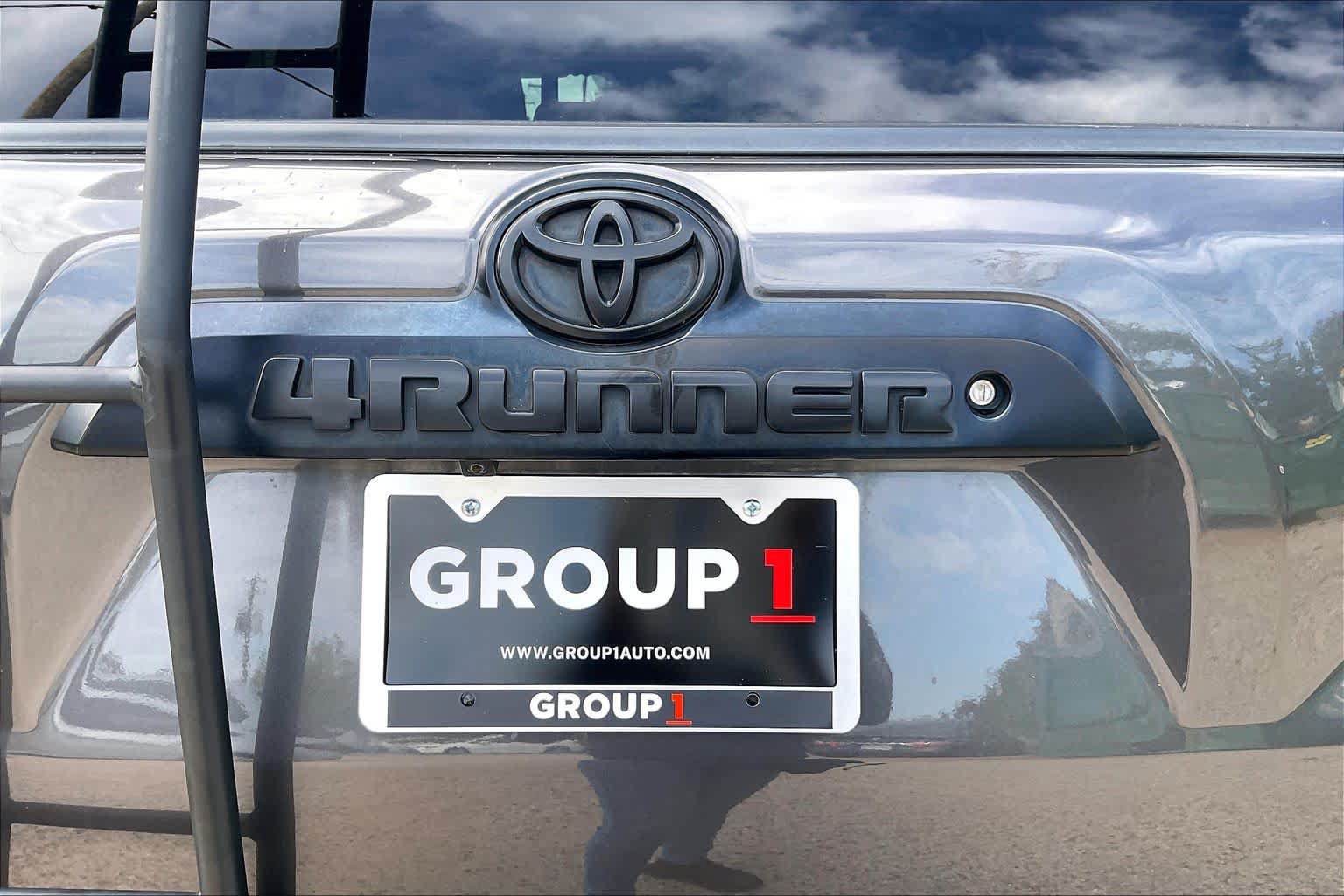 Used 2019 Toyota 4Runner TRD Off-Road Premium AWD/4WD image 10