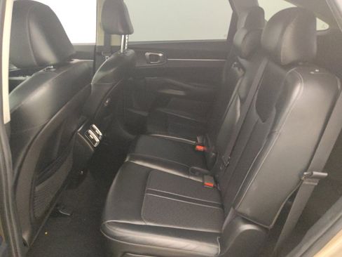 Used 2021 Kia Sorento S w/ Panoramic Sunroof Package image 18