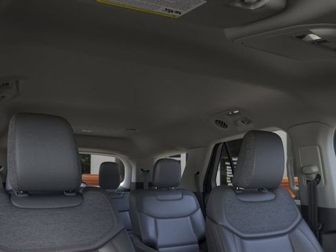 New 2026 Ford Explorer Active w/ Active Comfort Package image 22