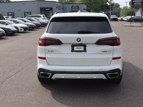 Used 2022 BMW X5 xDrive45e w/ M Sport Package AWD/4WD image 7
