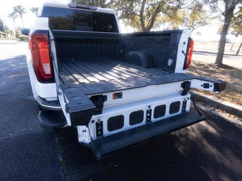 Used 2022 GMC Sierra 1500 SLT w/ SLT Premium Package image 12