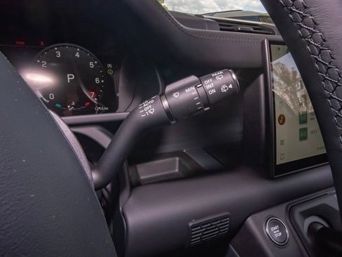 New 2025 Land Rover Defender 110 S image 14