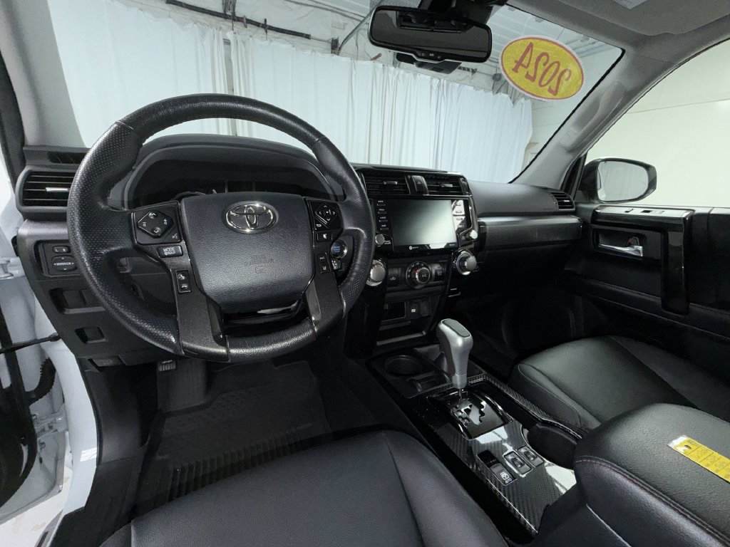 Certified 2024 Toyota 4Runner TRD Off-Road Premium w/ Moonroof Package AWD/4WD image 10
