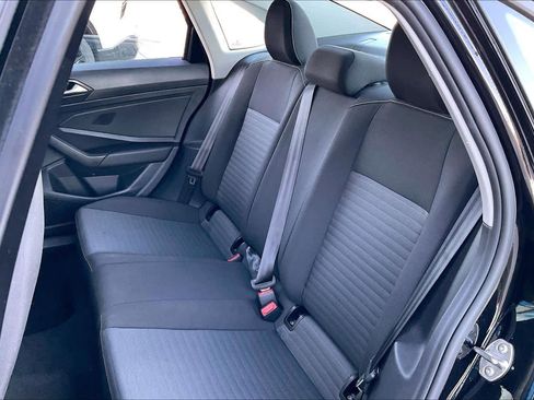 Used 2025 Volkswagen Jetta S image 19