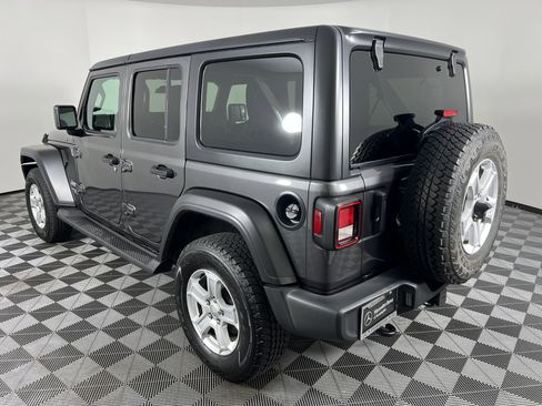 Used 2021 Jeep Wrangler Unlimited Sport AWD/4WD image 9