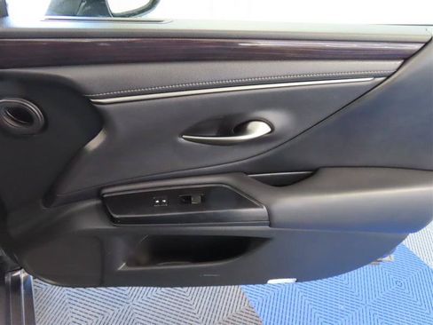 Used 2020 Lexus ES 350 w/ Premium Package FWD image 35