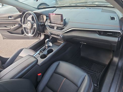 Used 2019 Nissan Altima 2.5 SR w/ SR Premium Package AWD/4WD image 17