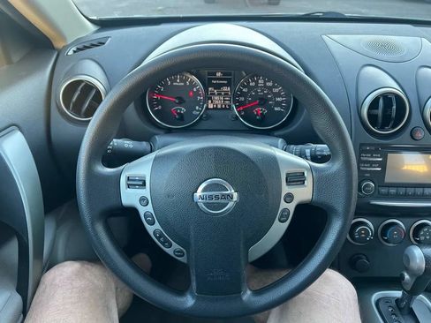 Used 2014 Nissan Rogue S w/ Convenience Package FWD image 7