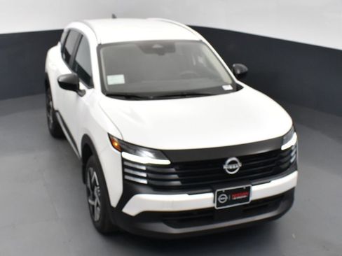 New 2026 Nissan Kicks SV image 43