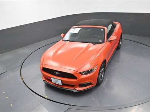 Used 2015 Ford Mustang Convertible w/ Equipment Group 051A image 11