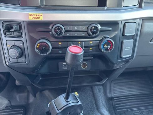 New 2023 Ford F550 4x4 Regular Cab Super Duty image 28