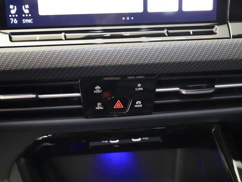 Used 2024 Volkswagen Golf R AWD/4WD image 29