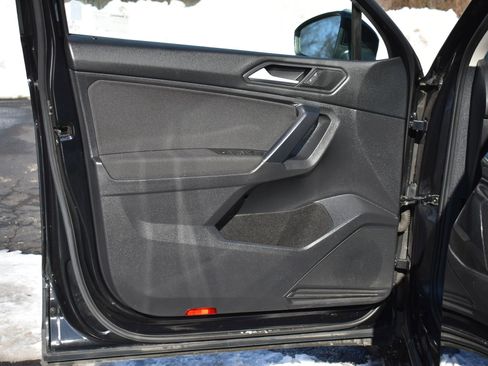 Used 2021 Volkswagen Tiguan S image 12