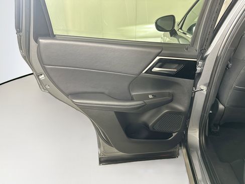 Used 2024 Mitsubishi Outlander SE image 27